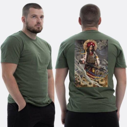 Футболка PrintBro ЗСУ з принтом Дівчина українка з автоматом у полі